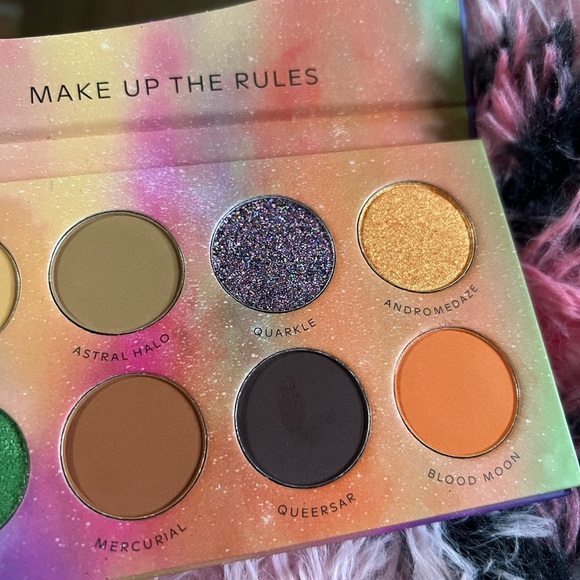 Eyeshadow Palette Bundle - Picture 7 of 11